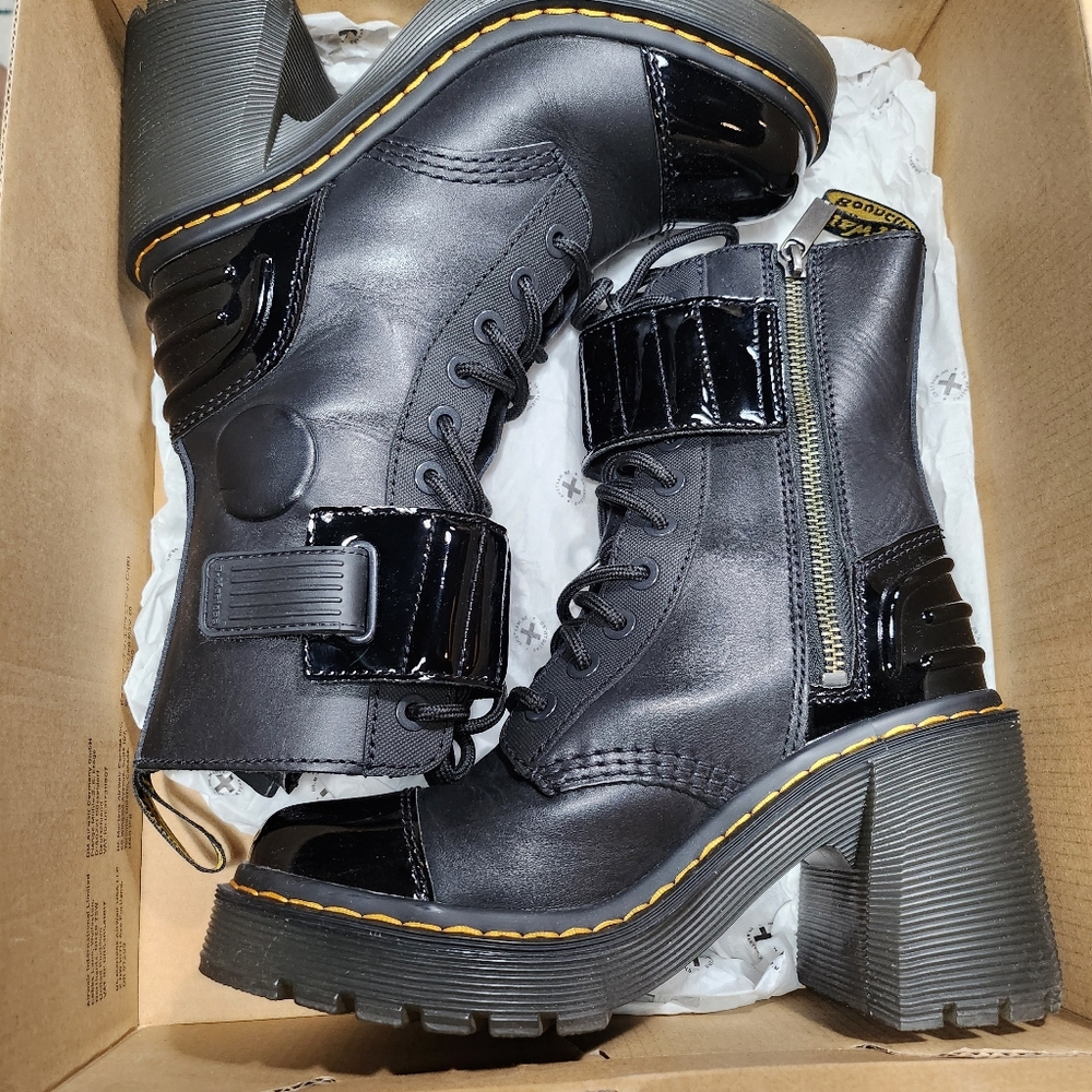 Dr. Martens black Gaya 10i Chunky Heel boots Size US 6. - Picture 8 of 8